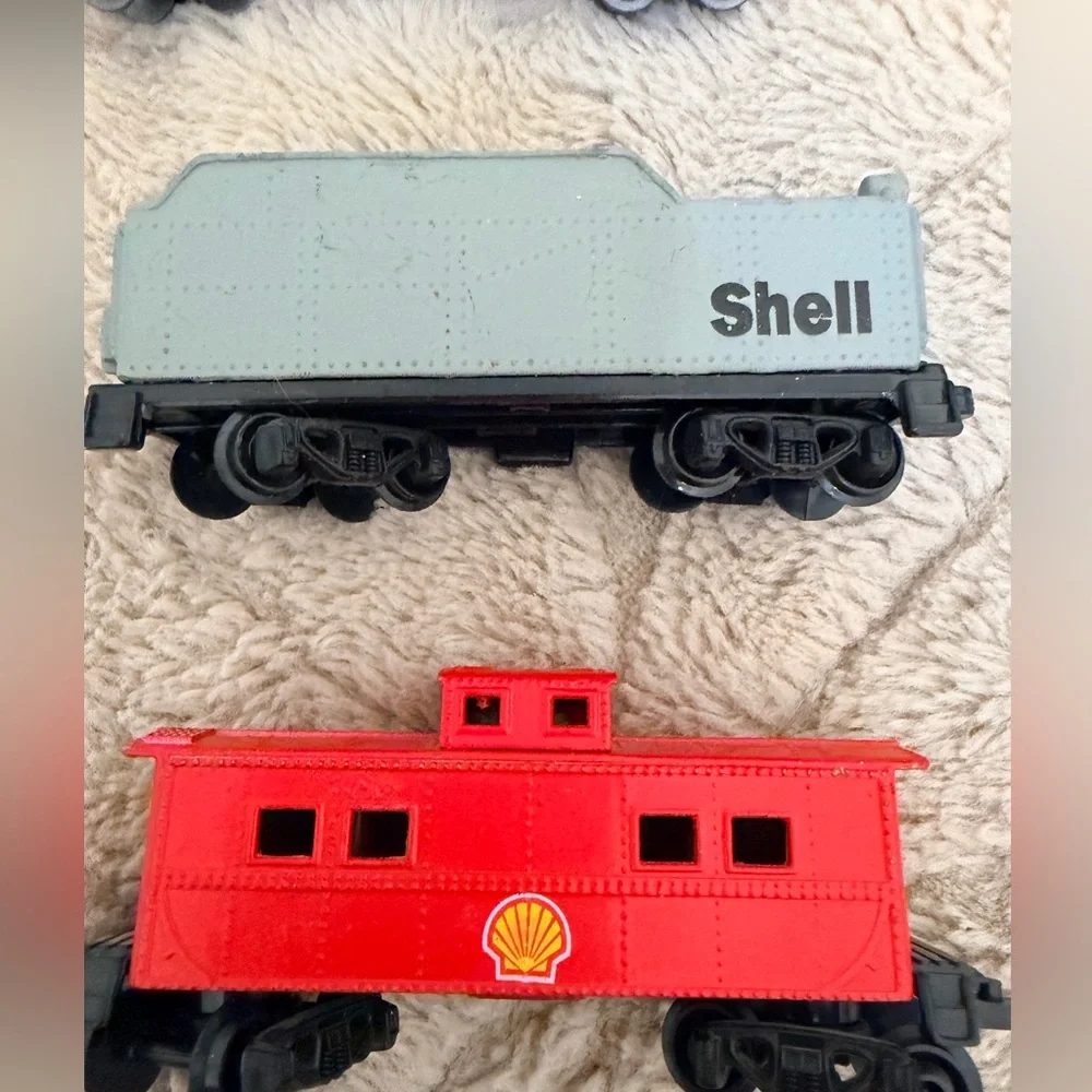 Lot of 5 vintage 95' Fletcher-Barnhardt & White HO scale Shell Gas Lion oil Mstl